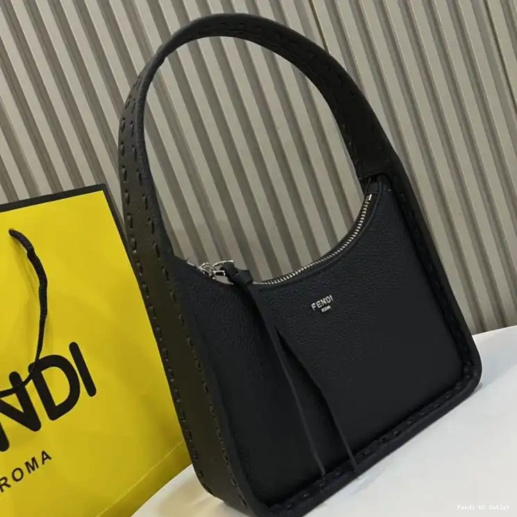 HOT Black Leather In Romano Cuoio Fendi Fendessence Bag Mini 0507
